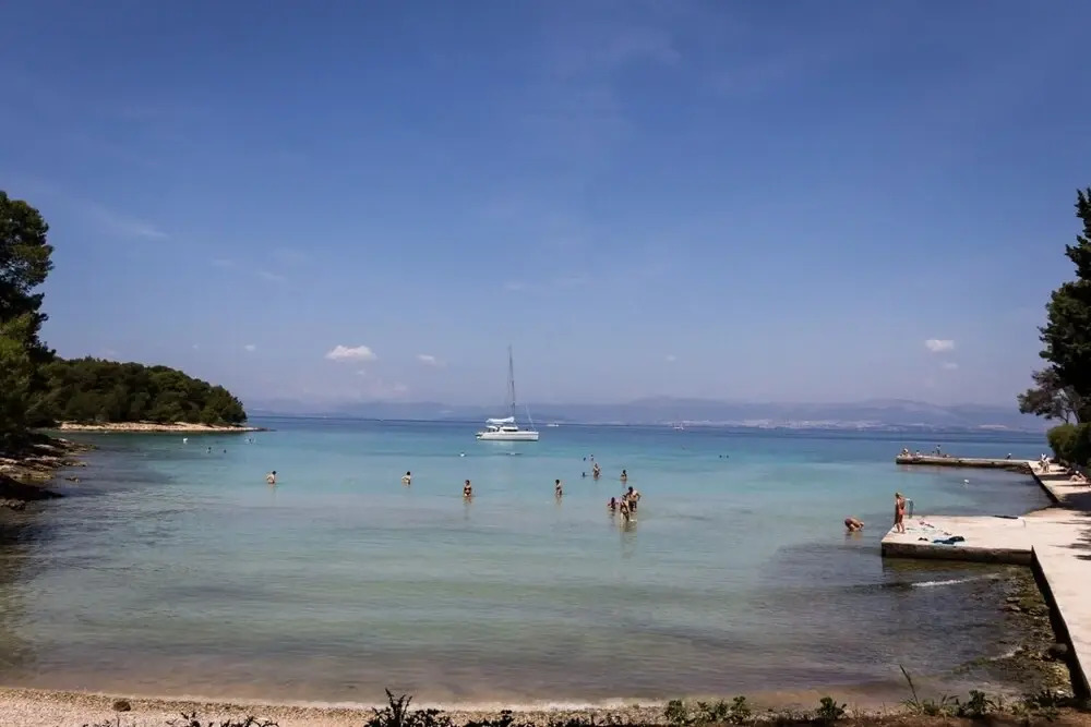 Lada - 100 m From Beach - H