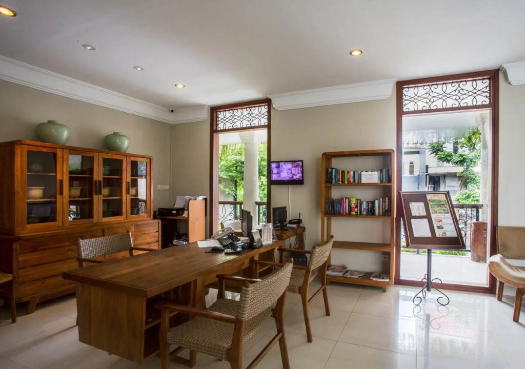 Seminyak Lagoon All Suites Hotel