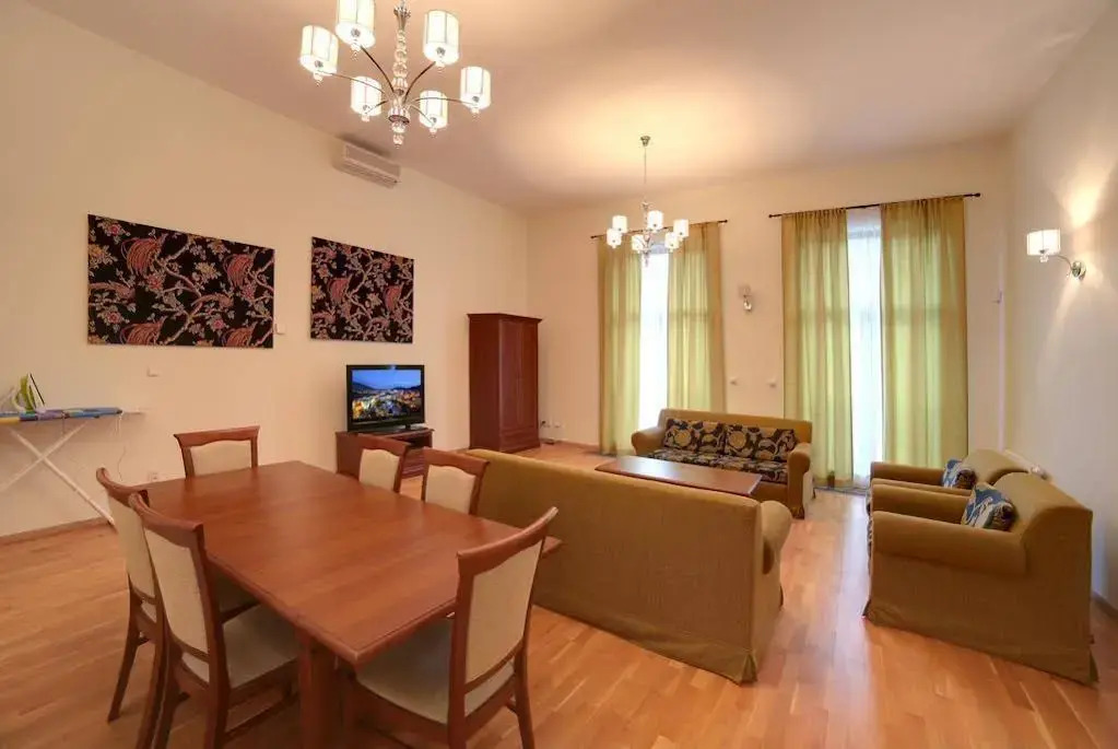 Slunecni Lazne Apartments