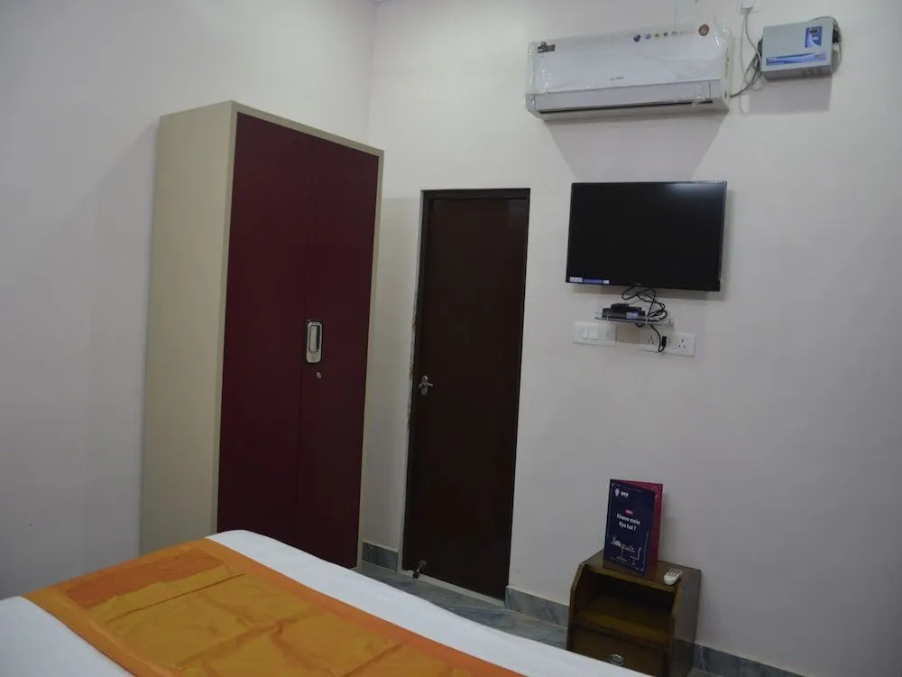 OYO 7622 Varanasi Stays