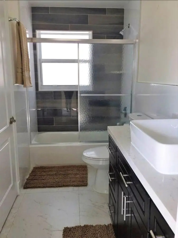 Beautiful Villa, Family Friendly, Access to Dock