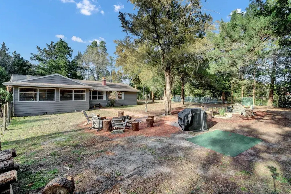 Uhost AI 4BR Retreat Hot Tub Firepit