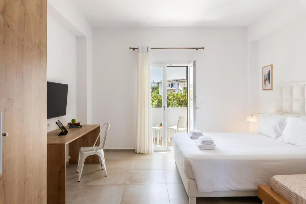 Mykonaki Hotel