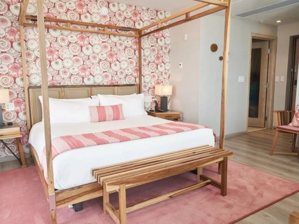Small Luxury Hotels of the World - Lennox Miami Beach
