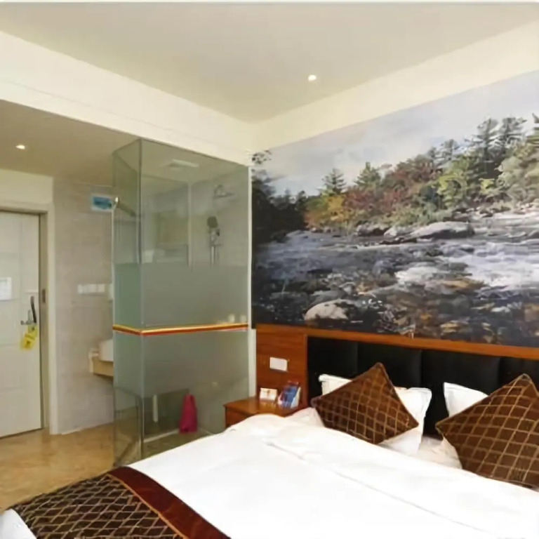 Yilai Hotel (Changchun Heping Street store)