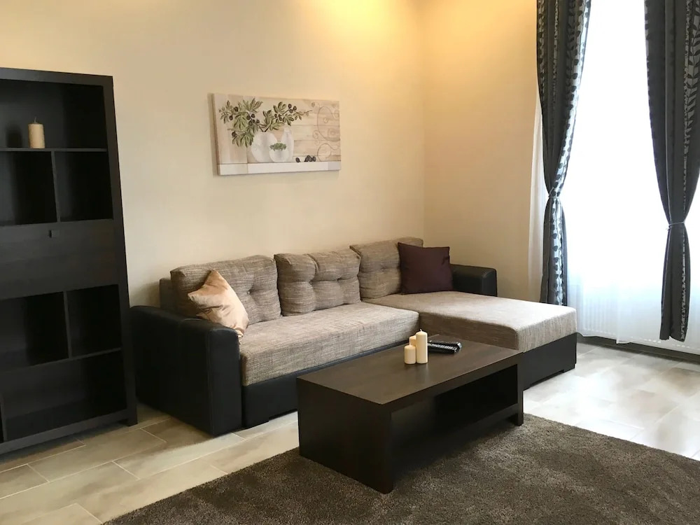 Standard Apartment by Hi5 - Akácfa 54