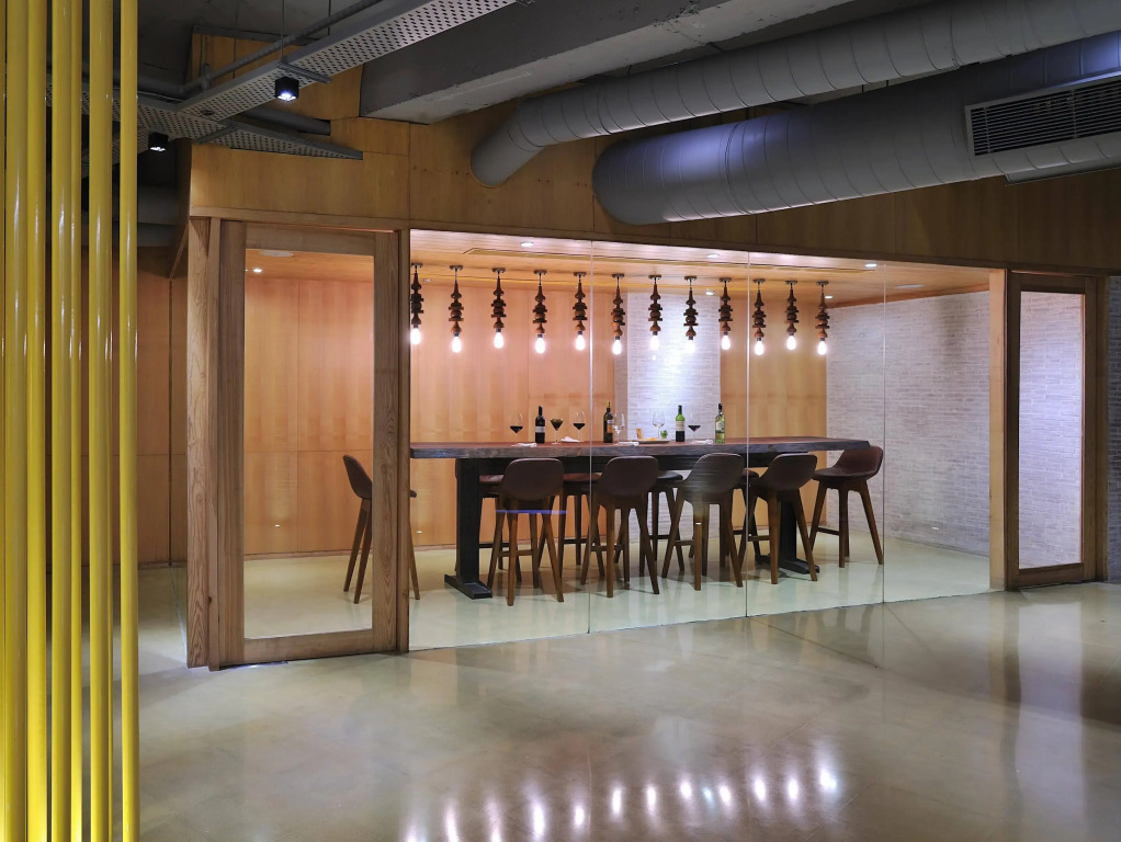 The Anya Hotel Gurgaon - Golf Course Road
