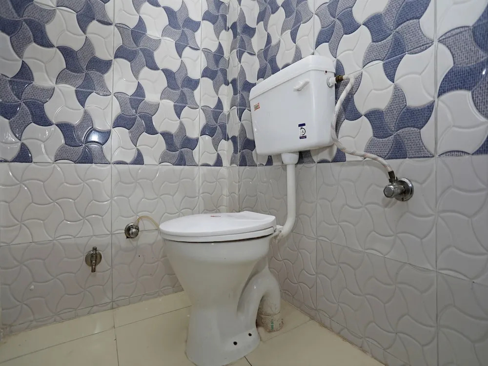 OYO 10500 Royal Awadh