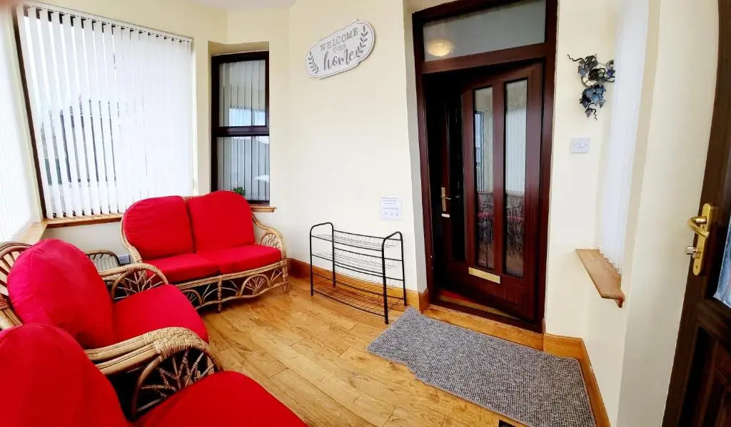Inverness City 3 bedroom house free parking