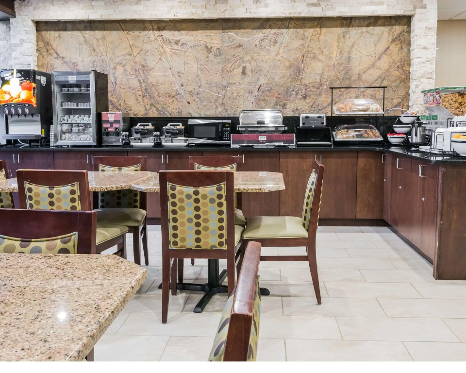 Comfort Inn Metro Airport