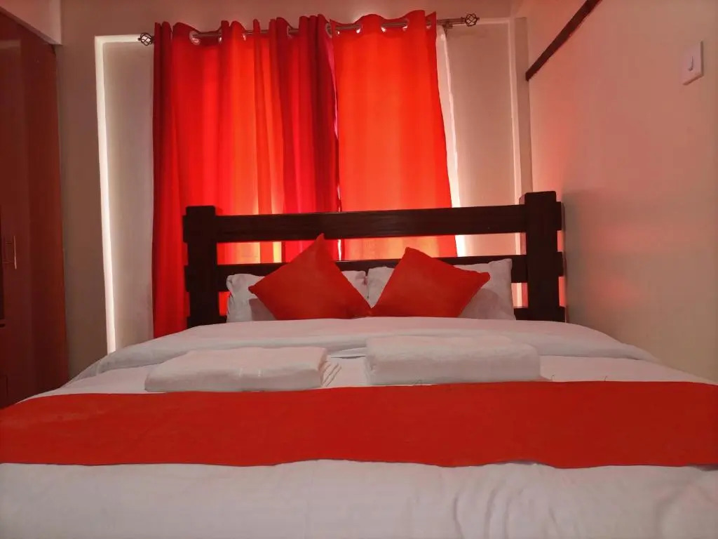 Phines House A19 TWO BEDROOMS.