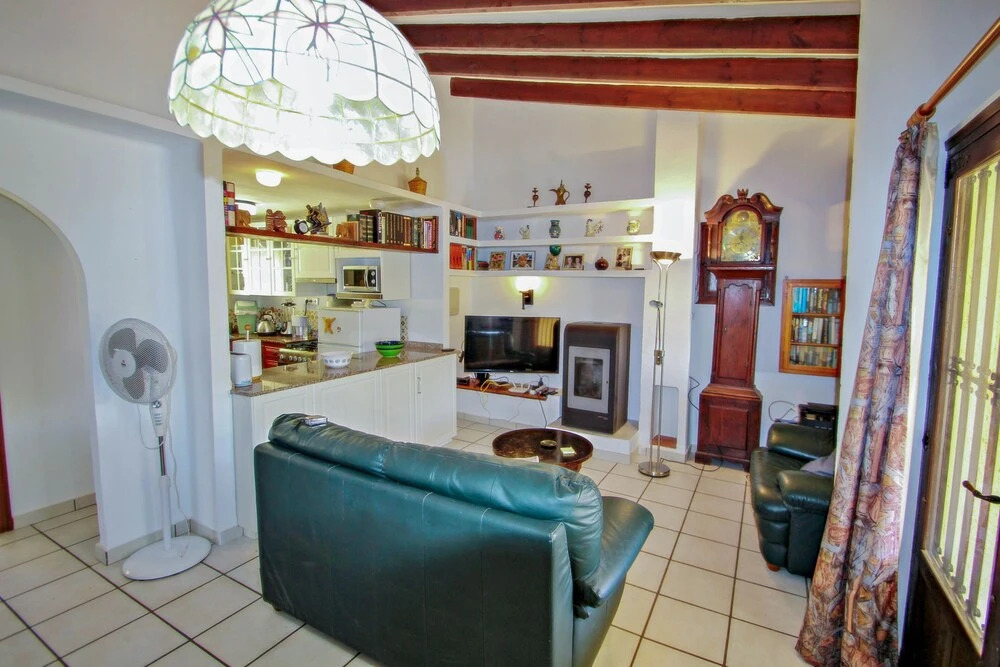 David - holiday bungalow with pool in Teulada