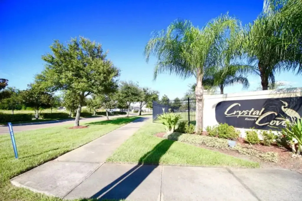 6 Bedroom/ 4.5 Bathroom Crystal Cove Resort (957 E, Kissimmee, US