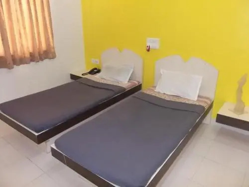 Kailash lodging