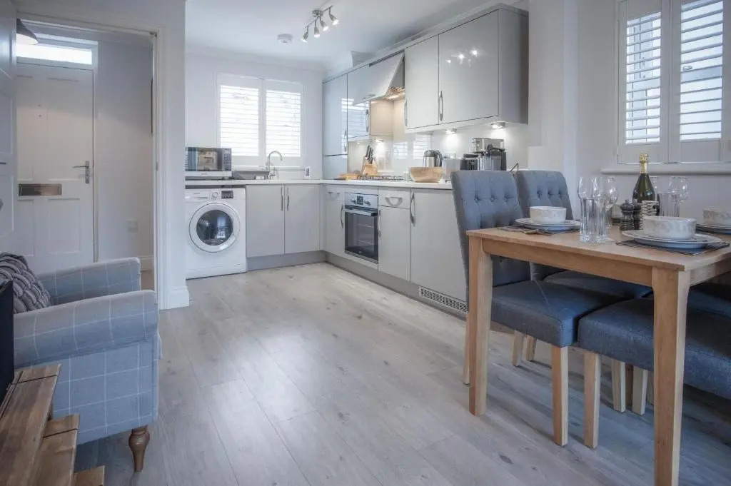 Ty Melyn - 2 Bedroom Cottage - Tenby