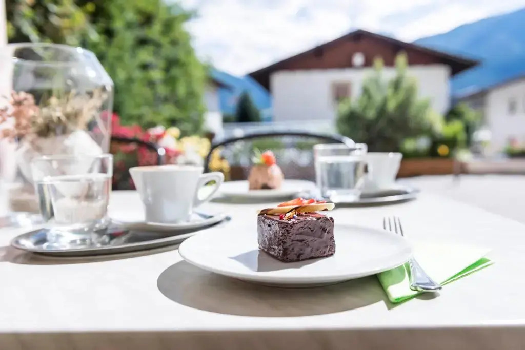 Saldur Small Active Hotel