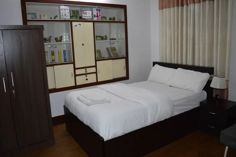 Shanti Apartment 2bhk Thamel 5 min Walk 2nd Floor