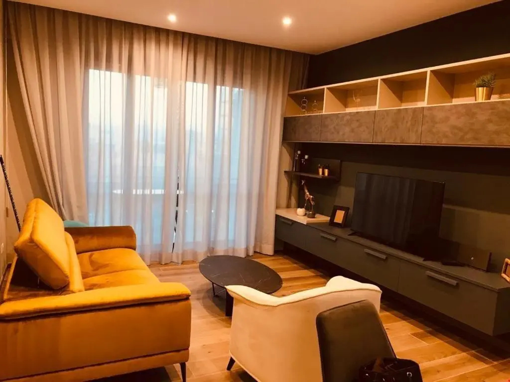 Royal Suite (Adults Only)