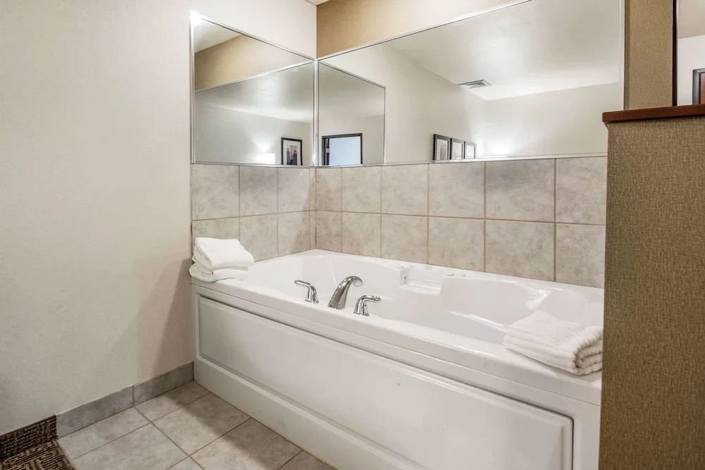 Comfort Suites Foxfire