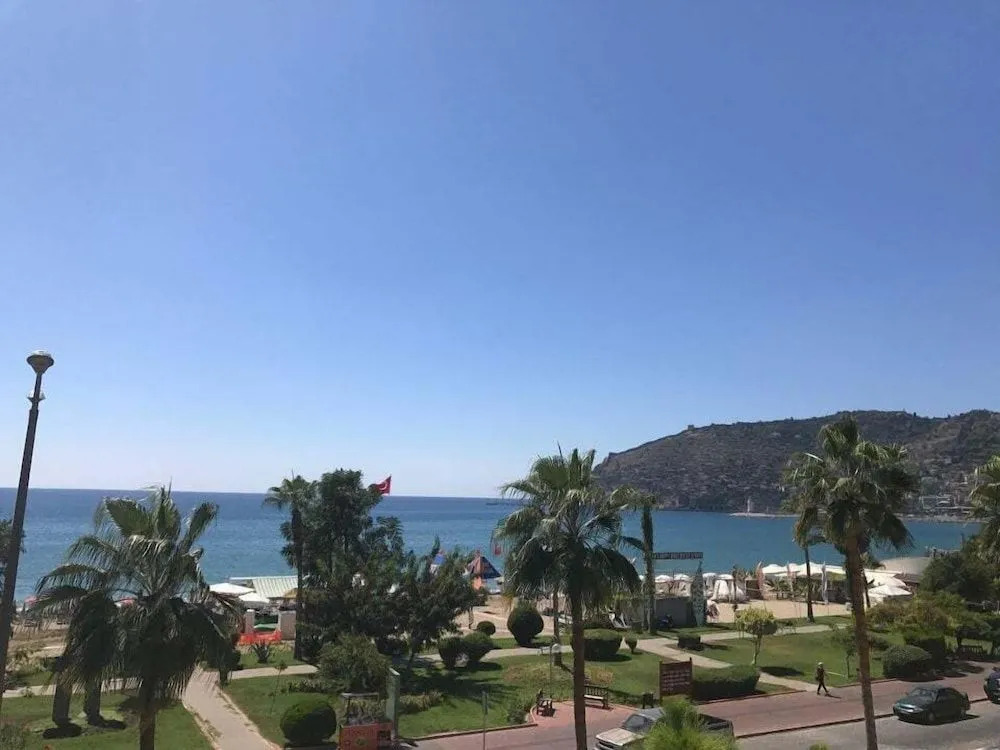 Seker Beach Apart Hotel