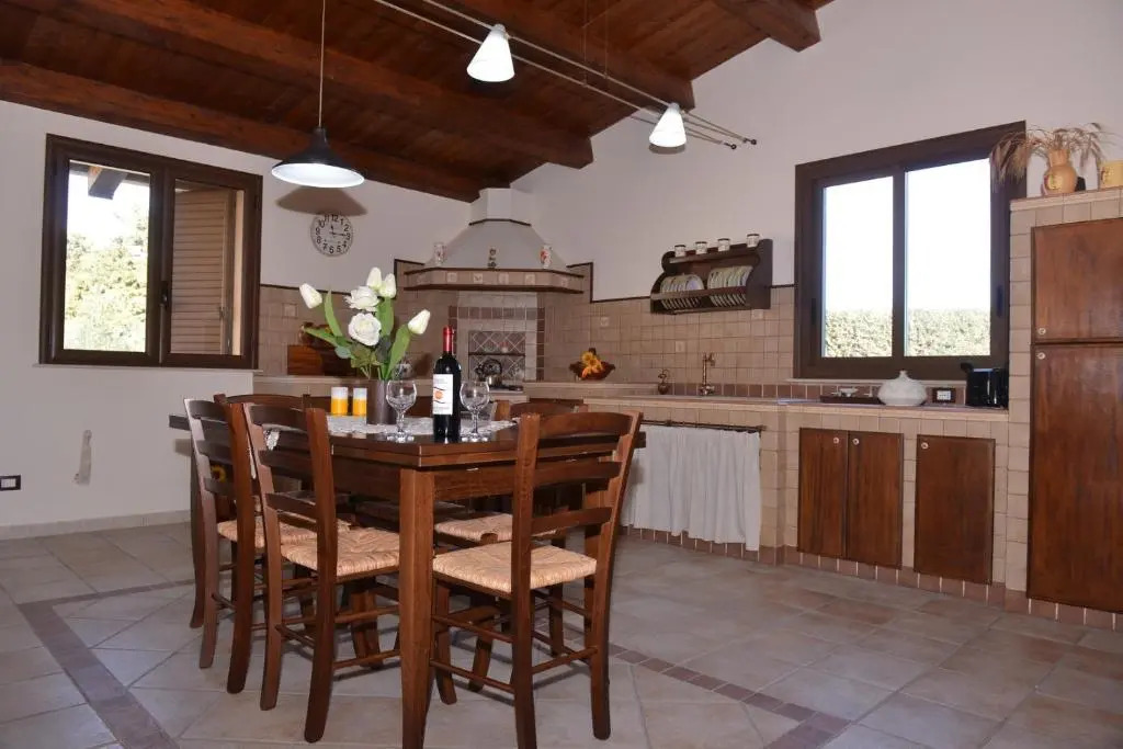 COCUS-HOUSE villa di lusso a 300 metri dal mare