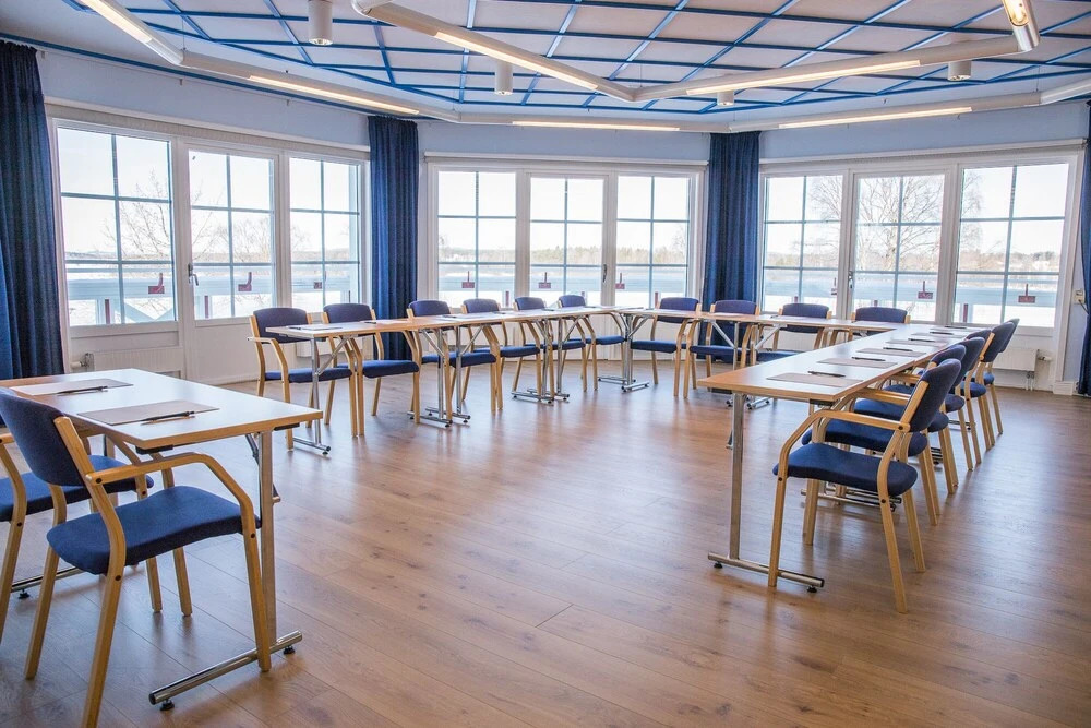 Grand Arctic Resort