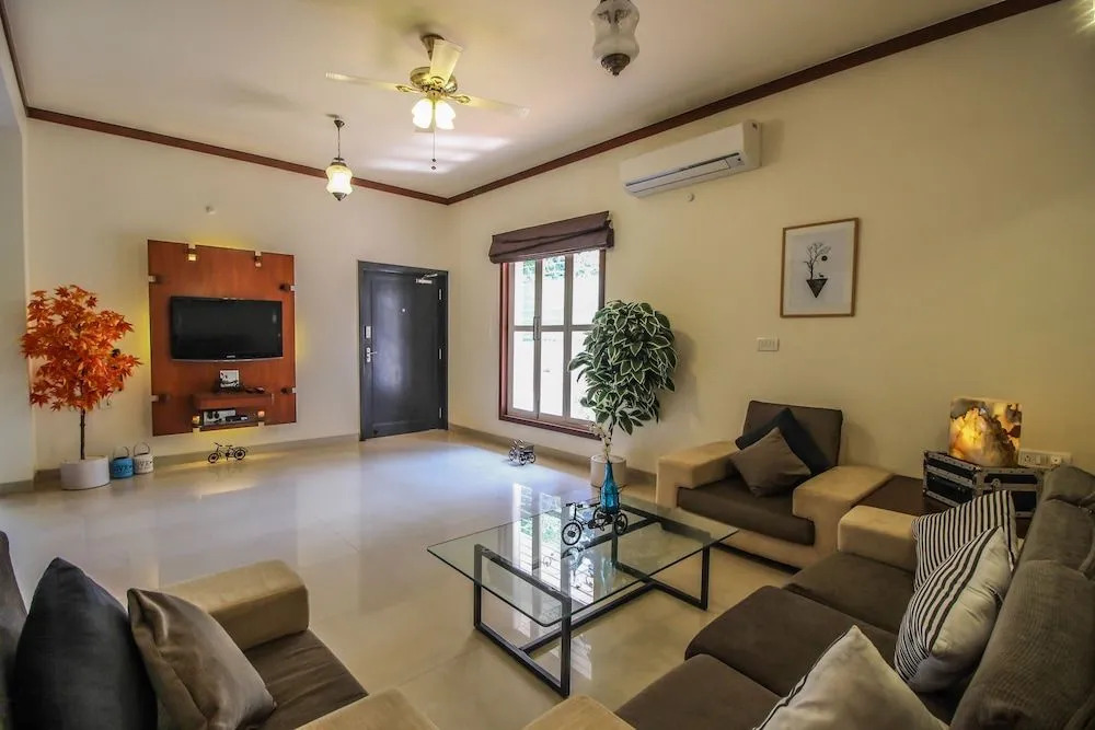OYO 10157 Home Exotic 4BHK Villa Dona Paula