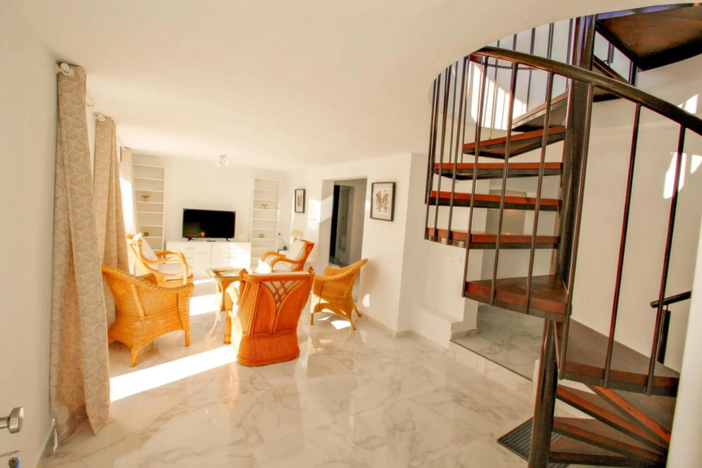 Samina - holiday home with stunning views and private pool in Benissa