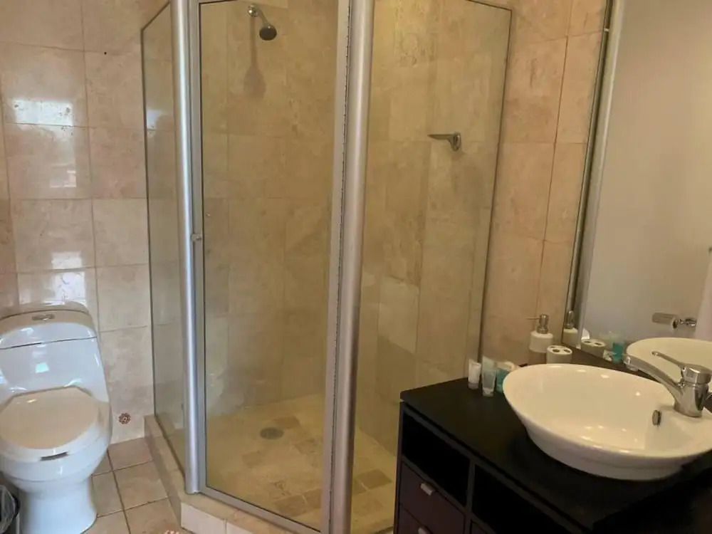 Sunny and Spacious PH Near Santafe Shopping Mall
