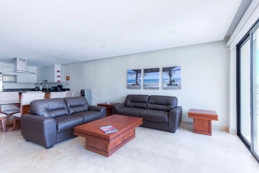 NEW El Tigre Resort-style Stay