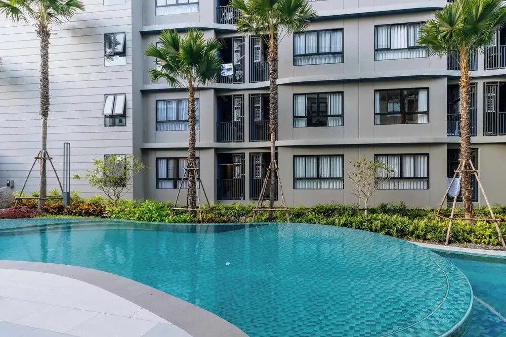2BR Condo Pool and Full Gym C262