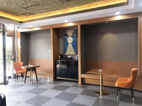 Light Stay Hotel (Jinan Jiyang Bus Terminal Branch)