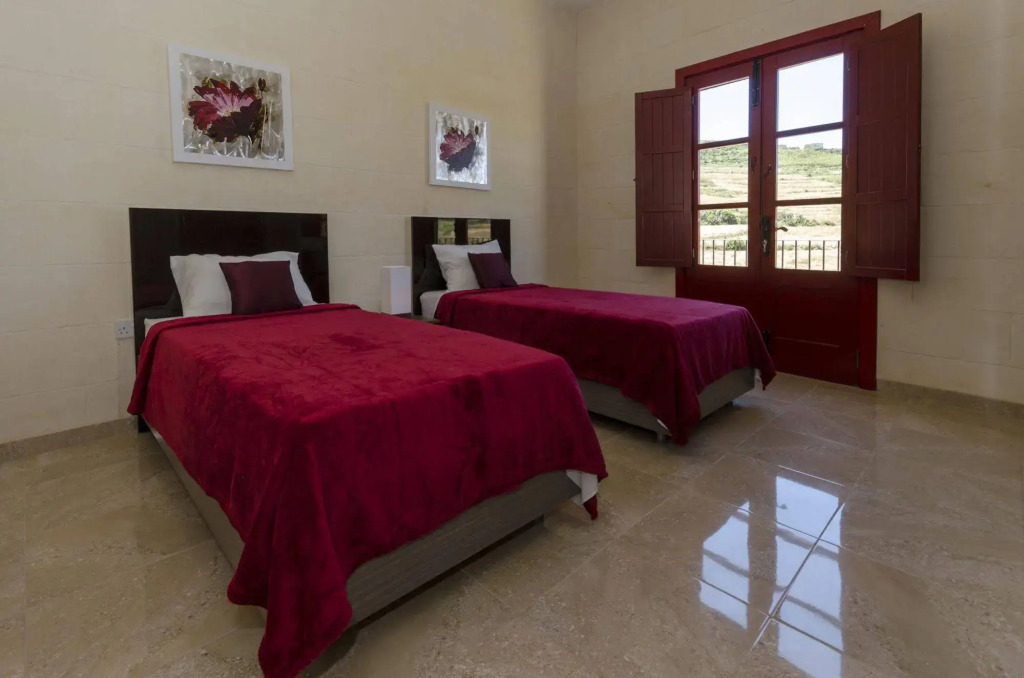 Tal-Barun Farmhouse