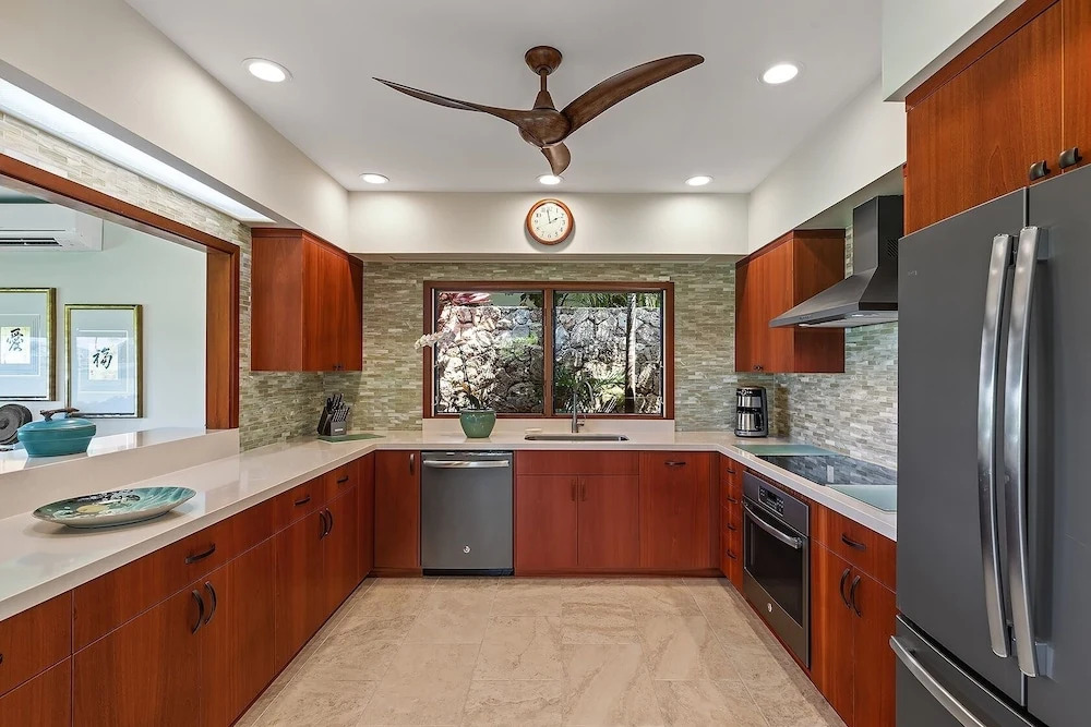 Kailua Shores 8 Bedroom Estate