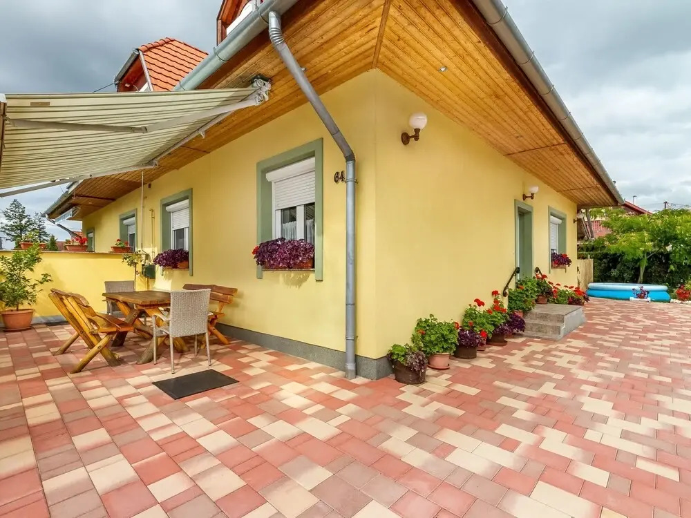 Colore Balatonm Riaf rd