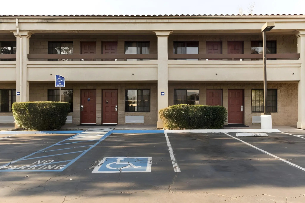 Premier Inns Thousand Oaks