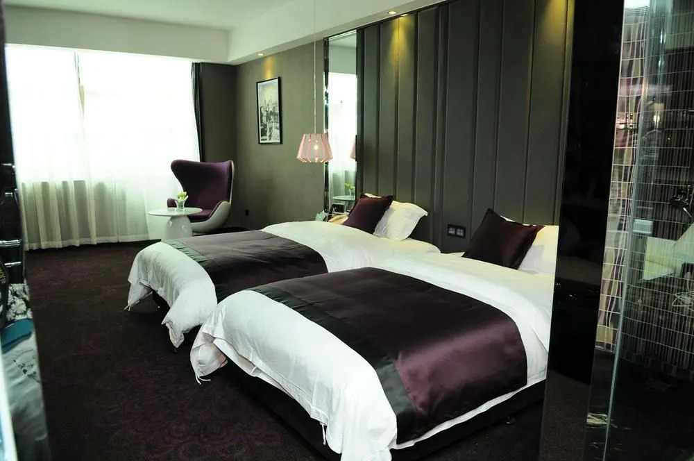 Carnival Fashion Hotel