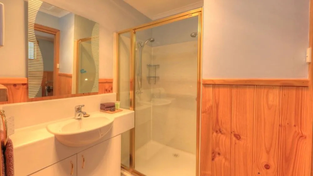 Derwent Bridge Chalets & Studios