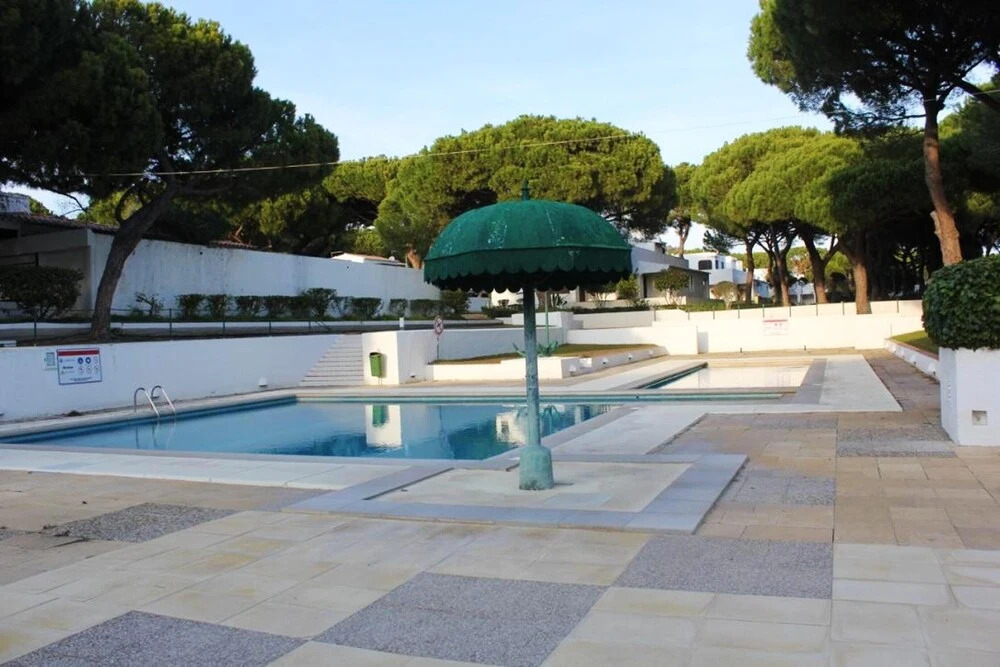 Apartment with 2 Bedrooms in Albufeira, with Shared Pool, Furnished Garden And Wifi - 800 M From the Beach