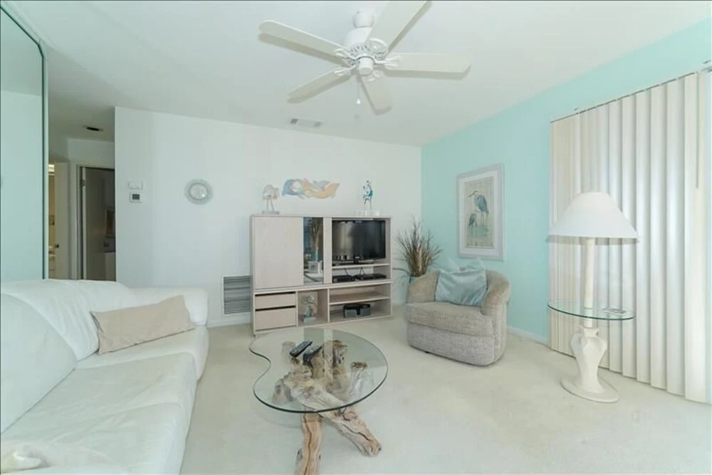 Waters Edge 205S 1 Bedroom Condo