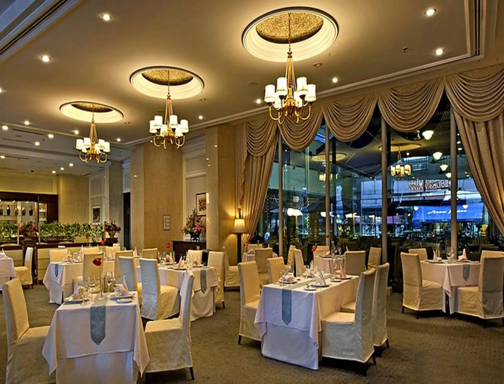 Royale Chulan The Curve