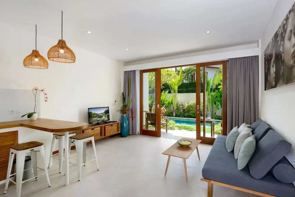 Echo Beach Villa