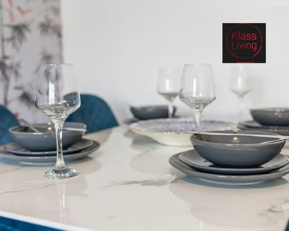 One Bedroom Apartment by Klass Living Serviced Accommodation Hamilton - Back'O'Barns Apartment With WiFi