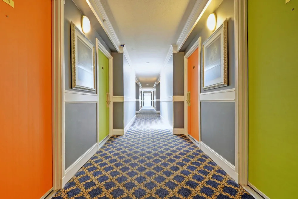 Red Lion Inn and Suites Victoria