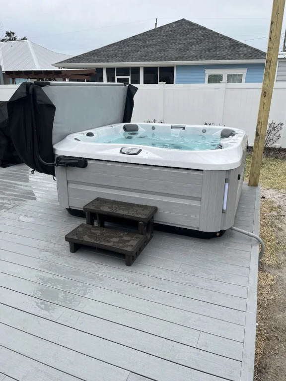 Amazing New 3br/2ba Laguna Beach! / 6p GOLF CART: 2 mins to Beach/West PCB