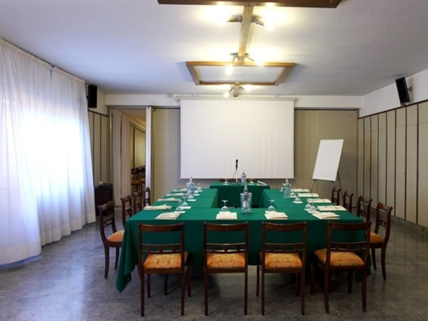 Ariston Hotel