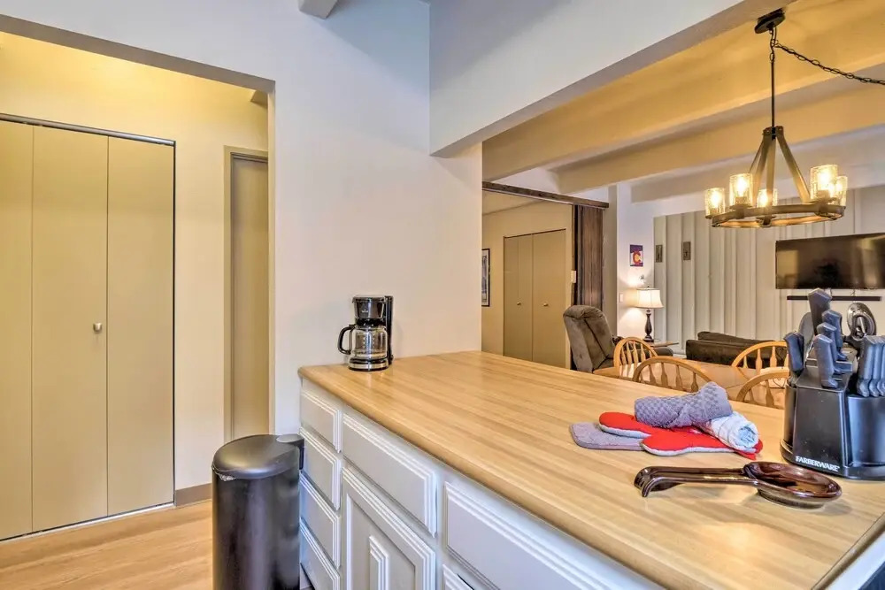 1 Mi to Dillon Reservoir: Condo Retreat in Frisco!