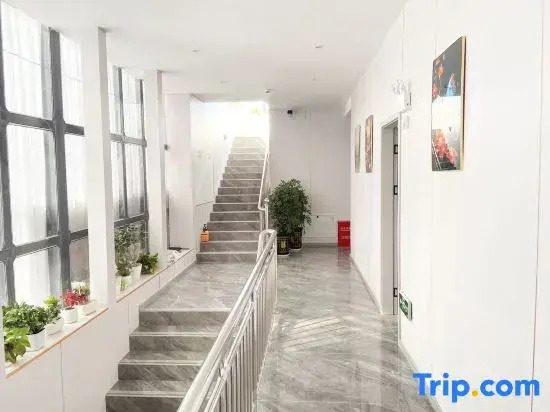 Xiangquanyu | Designer · Light Design Boutique Stay (Dukezong Ancient City)