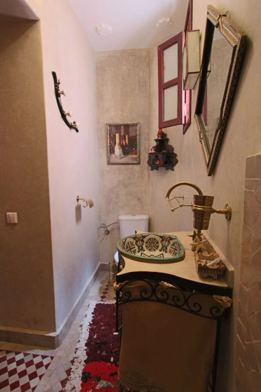 RIAD MAKENE MOUCHKILL