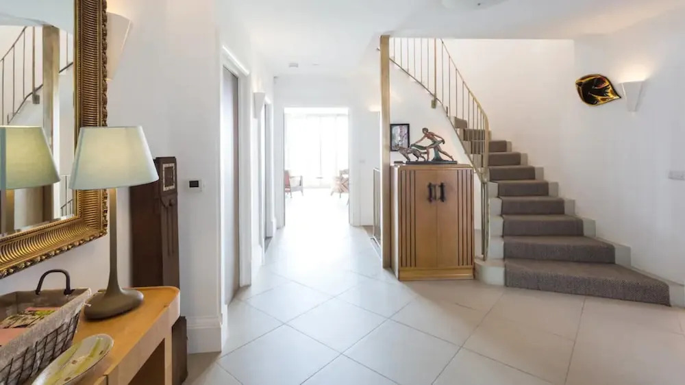 Captivating 7-bed House in Bristol